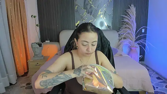 SarahCastro1  online show from 07-14-26, 03:55