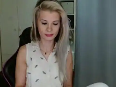 KristineGlow online show from 02-12-26, 07:08