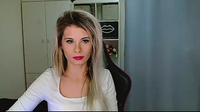 KristineGlow online show from 01-13-26, 07:23