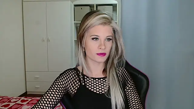 KristineGlow online show from 02-06-26, 07:15