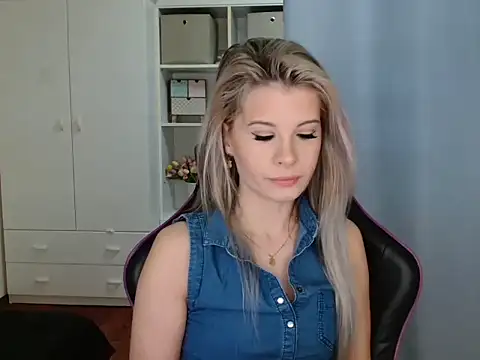 KristineGlow online show from 02-28-26, 07:08