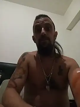Snapshot of urugauchito chatting on 06-14-26, 07:09 urugauchito online show from 06-14-26, 07:09