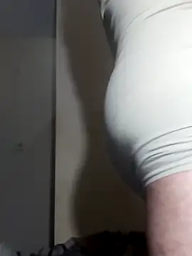 Snapshot of pasif_gay chatting on 10-31-25, 03:41 pasif gay online show from 10-31-25, 03:41