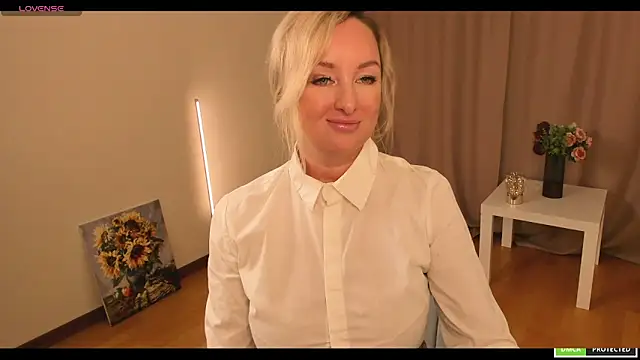 sexmom8 online show from 10-09-25, 10:05