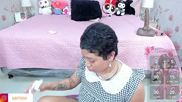 Snapshot of SafiroAgataaa chatting on 06-28-26, 02:40 SafiroAgataaa online show from 06-28-26, 02:40