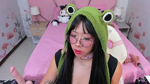 SafiroAgataaa online show from 10-18-25, 08:05