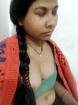 Snapshot of Vaani_Cutie chatting on 02-12-26, 05:13 Vaani Cutie online show from 02-12-26, 05:13