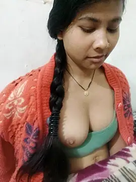 Snapshot of Vaani_Cutie chatting on 02-14-26, 02:06 Vaani Cutie online show from 02-14-26, 02:06