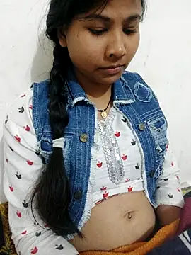 Snapshot of Vaani_Cutie chatting on 02-05-26, 04:25 Vaani Cutie online show from 02-05-26, 04:25