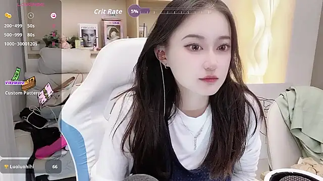 Naiyi-babe online show from 10-19-25, 03:59