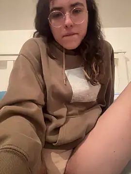 Snapshot of Potter_Leo chatting on 02-24-26, 05:03 Potter Leo online show from 02-24-26, 05:03