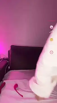 Snapshot of Potter_Leo chatting on 10-21-25, 06:40 Potter Leo online show from 10-21-25, 06:40