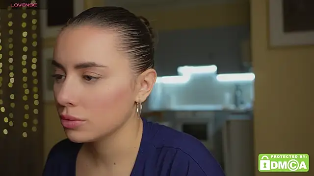 KateCarrey online show from 11-11-25, 04:13