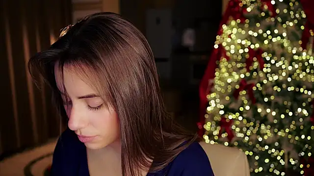 KateCarrey online show from 12-18-25, 04:00