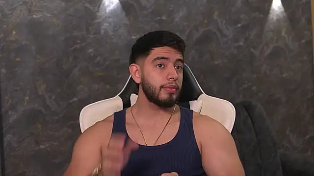 Snapshot of Nick_Vans chatting on 09-21-25, 04:12 Nick Vans online show from 09-21-25, 04:12