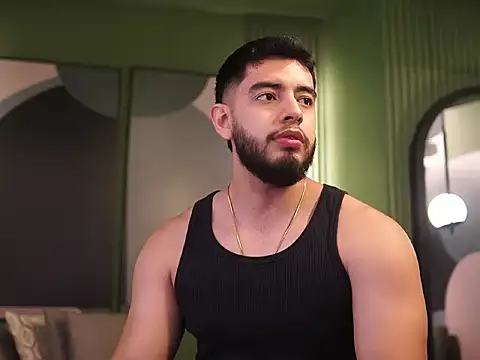 Snapshot of Nick_Vans chatting on 10-29-25, 01:10 Nick Vans online show from 10-29-25, 01:10