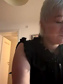 Rozendefotz online show from 12-17-25, 07:24