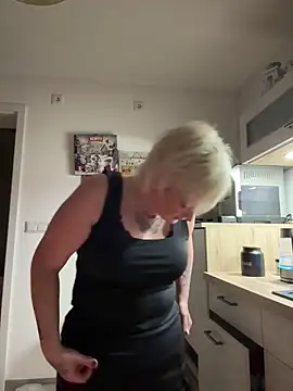 Rozendefotz online show from 12-15-25, 06:30