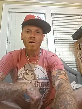 Snapshot of Rooster149628tim chatting on 06-05-26, 05:34 Rooster149628tim online show from 06-05-26, 05:34