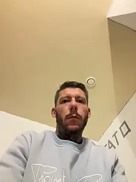 Snapshot of pimousssse chatting on 10-30-25, 11:45 pimousssse online show from 10-30-25, 11:45