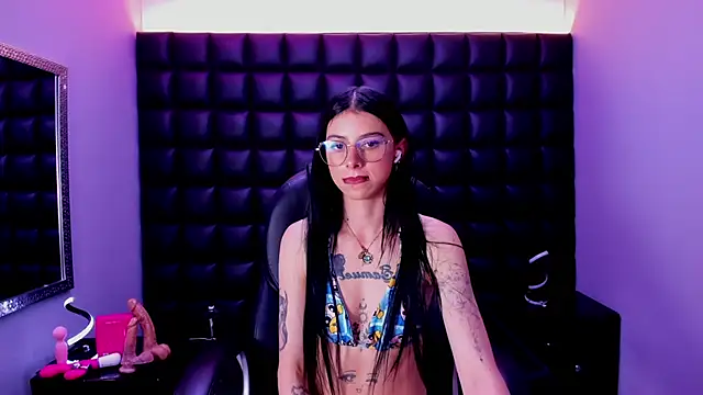 Dulce Miaa  online show from 07-18-26, 06:05