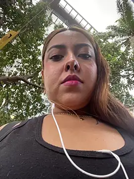 Snapshot of Tamara_valentine chatting on 11-12-25, 09:07 Tamara valentine online show from 11-12-25, 09:07