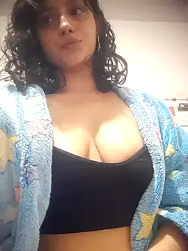 Snapshot of AriannaSoul chatting on 09-29-25, 03:35 AriannaSoul online show from 09-29-25, 03:35