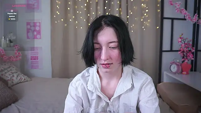 JuanaFriesz online show from 04-04-26, 09:16