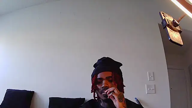 Snapshot of risktakinndolo chatting on 09-20-25, 01:49 risktakinndolo online show from 09-20-25, 01:49