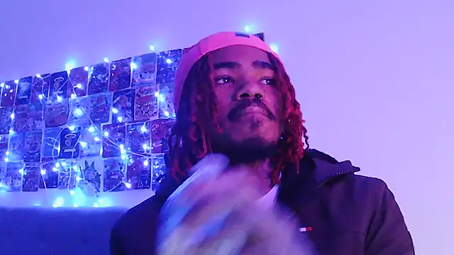 Snapshot of risktakinndolo chatting on 11-16-25, 05:06 risktakinndolo online show from 11-16-25, 05:06