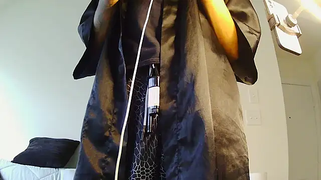 Snapshot of risktakinndolo chatting on 09-15-25, 05:13 risktakinndolo online show from 09-15-25, 05:13