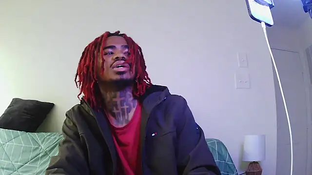 Snapshot of risktakinndolo chatting on 10-15-25, 12:46 risktakinndolo online show from 10-15-25, 12:46