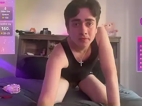 Snapshot of michaeltorrexxx chatting on 02-17-26, 11:24 michaeltorrexxx online show from 02-17-26, 11:24