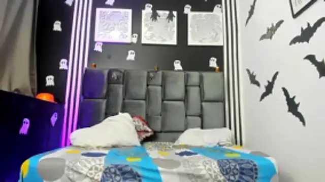 Hornycouple Hot online show from 10-15-25, 12:35