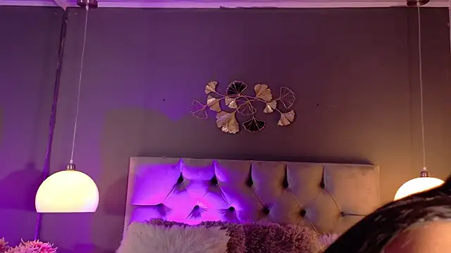 kendalFox  online show from 04-14-26, 05:34