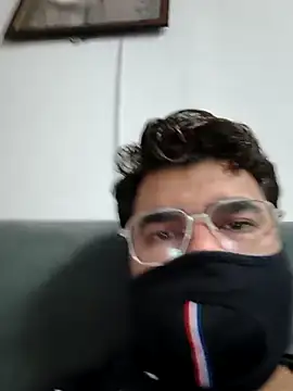 Snapshot of bigdick_lickingexpert08 chatting on 11-18-25, 06:11 bigdick lickingexpert08 online show from 11-18-25, 06:11