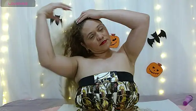 Snapshot of NoraParkeer chatting on 10-03-25, 01:23 NoraParkeer online show from 10-03-25, 01:23