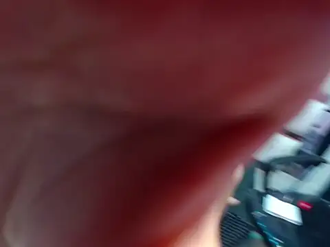 Snapshot of Gigi_Glase chatting on 09-15-25, 08:53 Gigi Glase online show from 09-15-25, 08:53