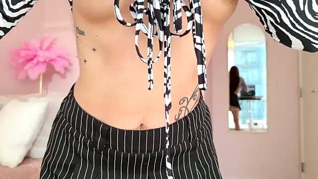 SirenSwitch online show from 11-19-25, 10:10