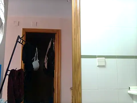 BarbiieeMiauh online show from 09-17-25, 11:01