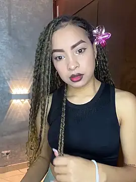 Lucia jane online show from 06-18-26, 08:36