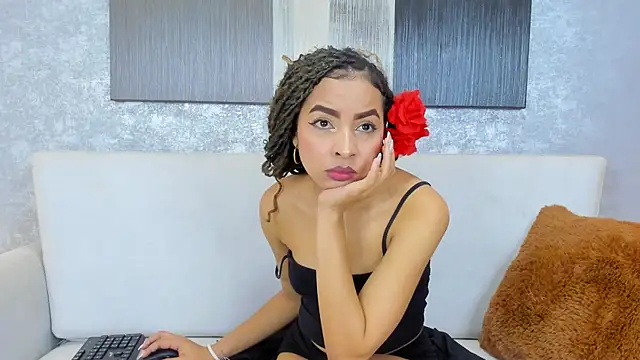 Lucia jane online show from 06-17-26, 08:19