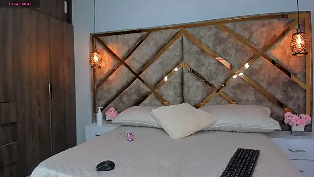 Lucia jane online show from 05-21-26, 08:28
