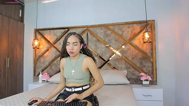 Lucia jane online show from 05-25-26, 09:02
