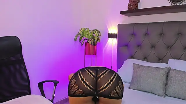 lena clark  online show from 09-23-25, 12:34