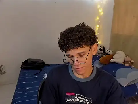 Tom Blues online show from 11-10-25, 02:00