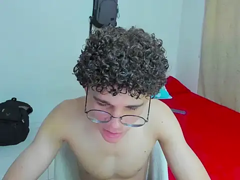 Tom Blues online show from 09-15-25, 01:00