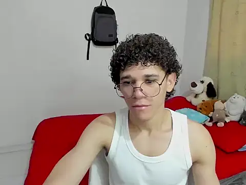 Tom Blues online show from 10-02-25, 01:36