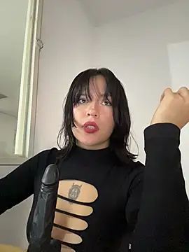 Snapshot of aliciia_23 chatting on 11-08-25, 09:18 aliciia 23 online show from 11-08-25, 09:18