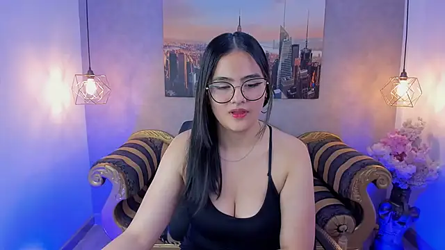 Laura janne online show from 10-01-25, 01:26